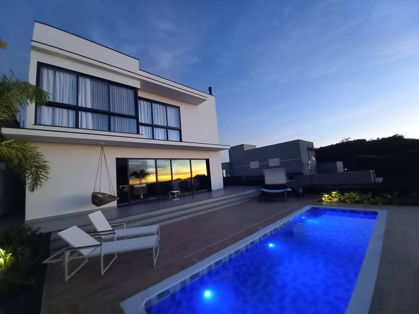 Casa, 4 quartos, 267 m² - Foto 1