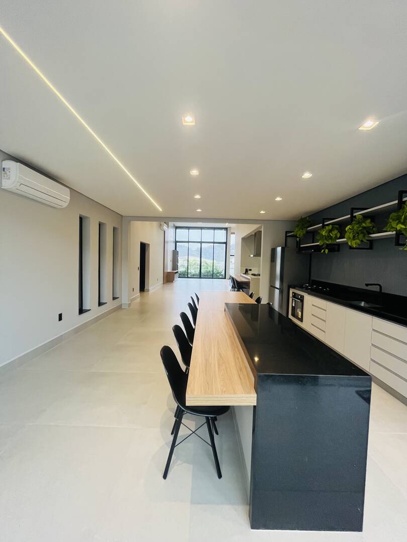 Casa, 3 quartos, 318 m² - Foto 13