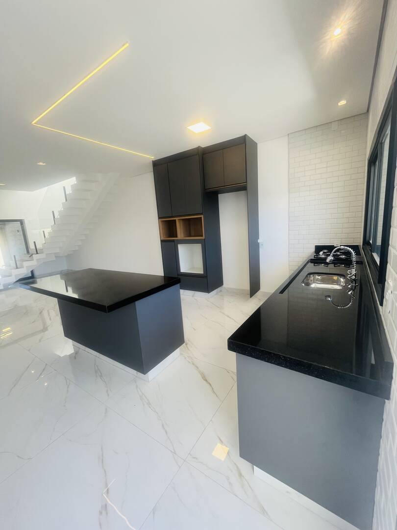 Casa, 3 quartos, 181 m² - Foto 7