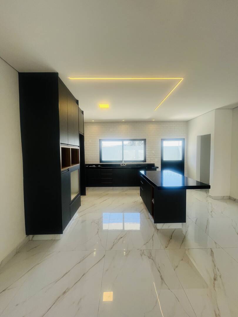 Casa, 3 quartos, 181 m² - Foto 6