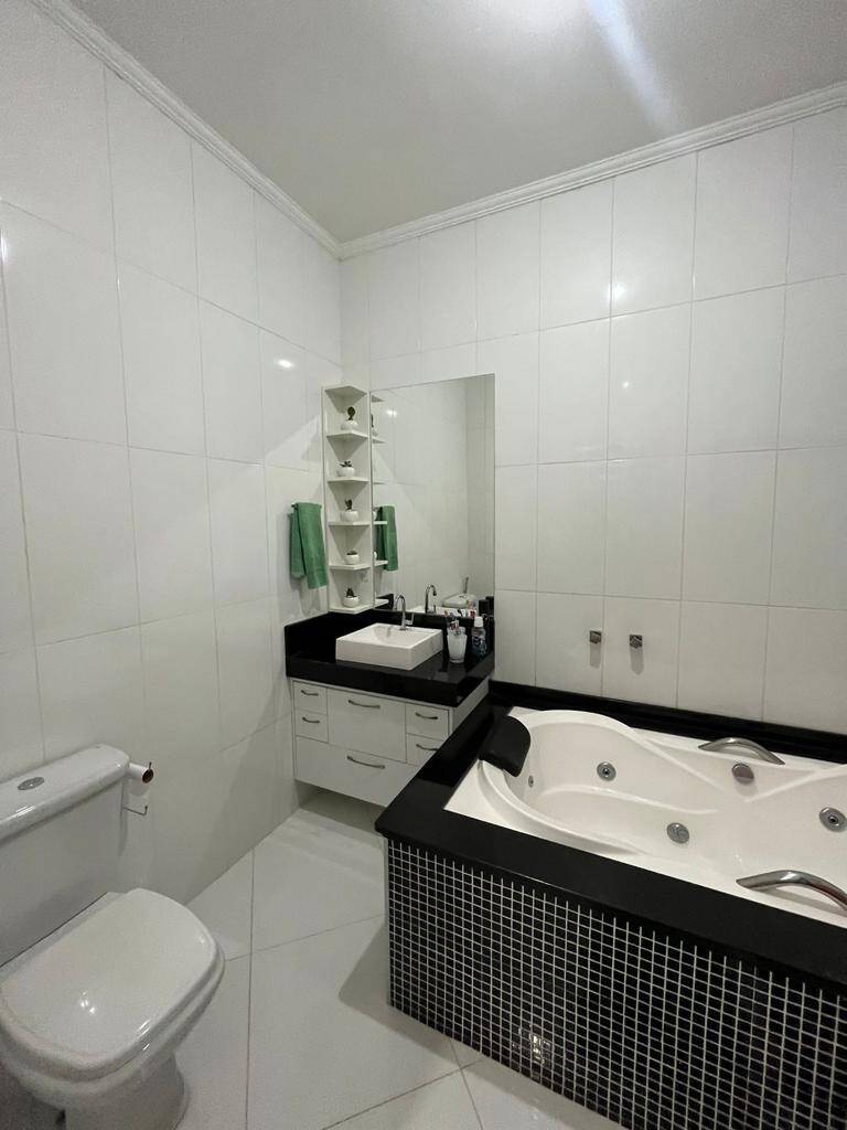 Casa, 3 quartos, 310 m² - Foto 15